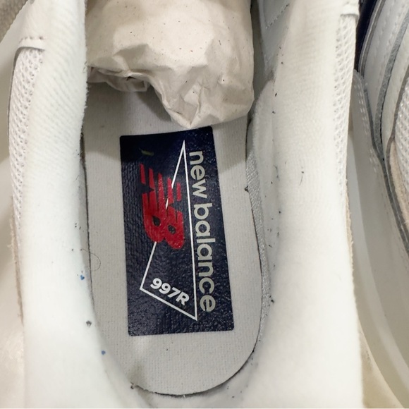 New Balance 997R Men’s Sneakers Shoes - Picture 6 of 9